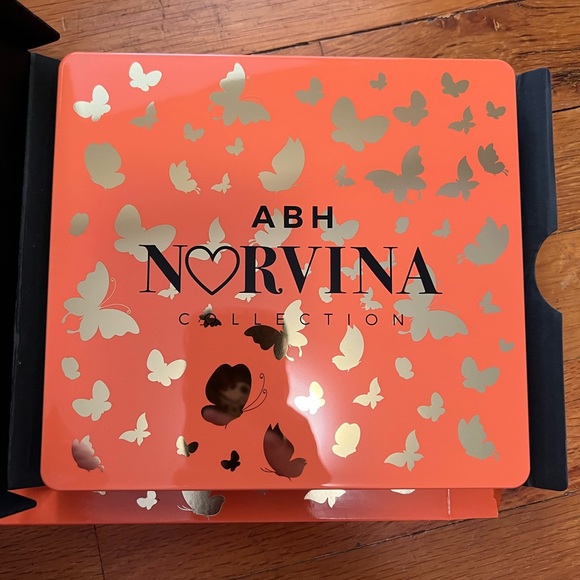 Anastasia Beverly Hills Norvina Pro Pigment Volume 3 Palette - Picture 2 of 4